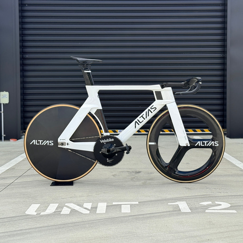 White Altias Fusion track bike with Altias Wheels