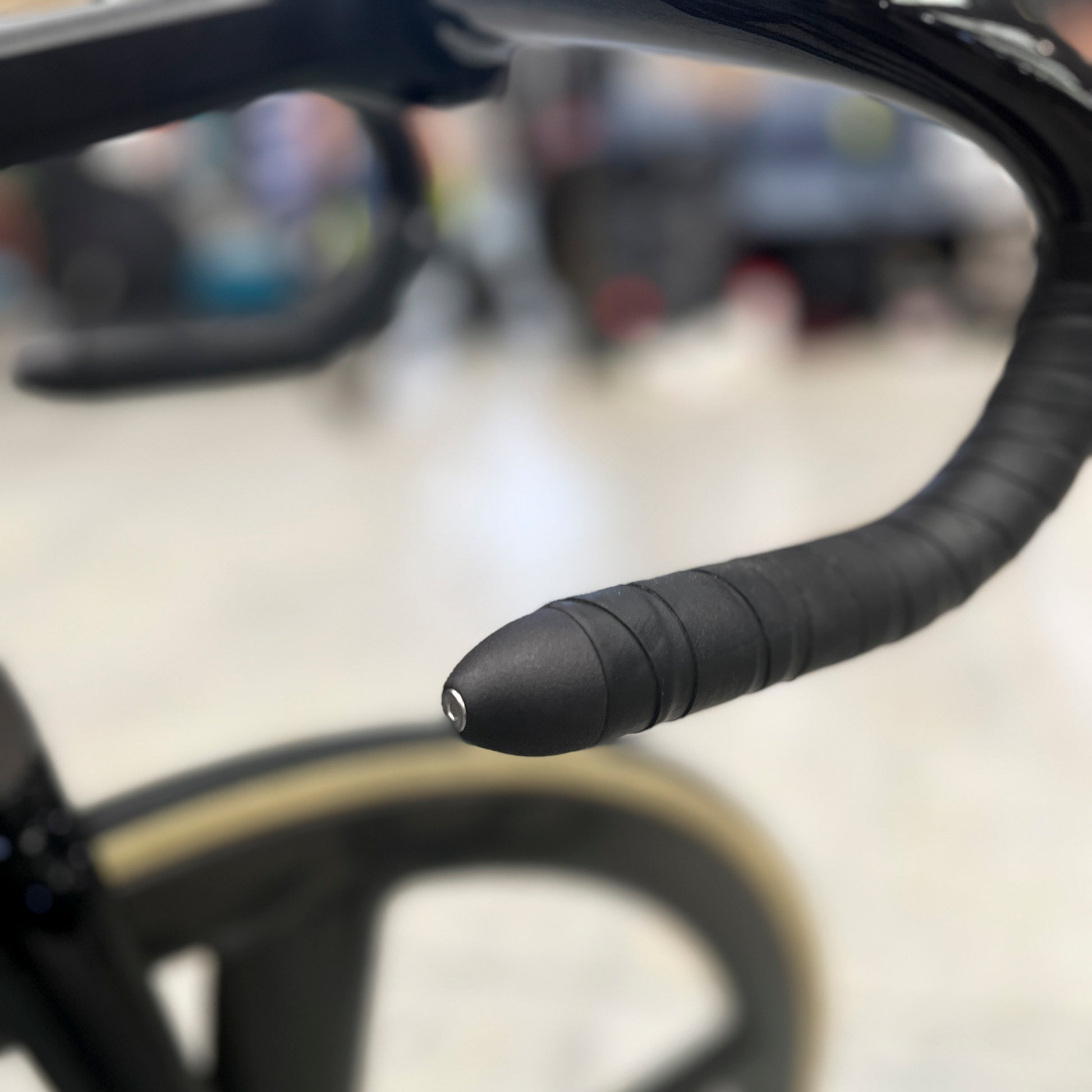 Road Bike Bar Ends Aero End Plugs – Velobike - Main Image